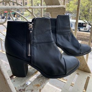 DIVIDED Comfy Black Vegan Leather Booties 9
